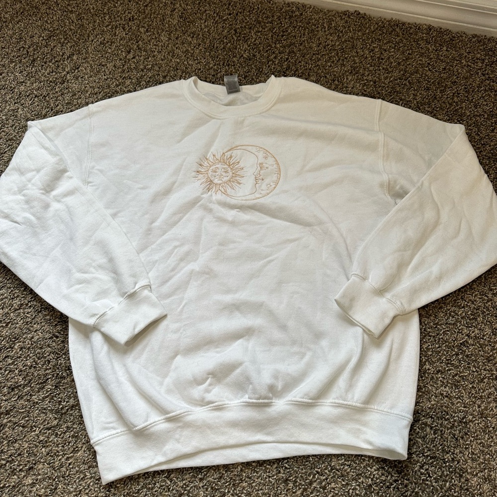 WHITE HOODIE